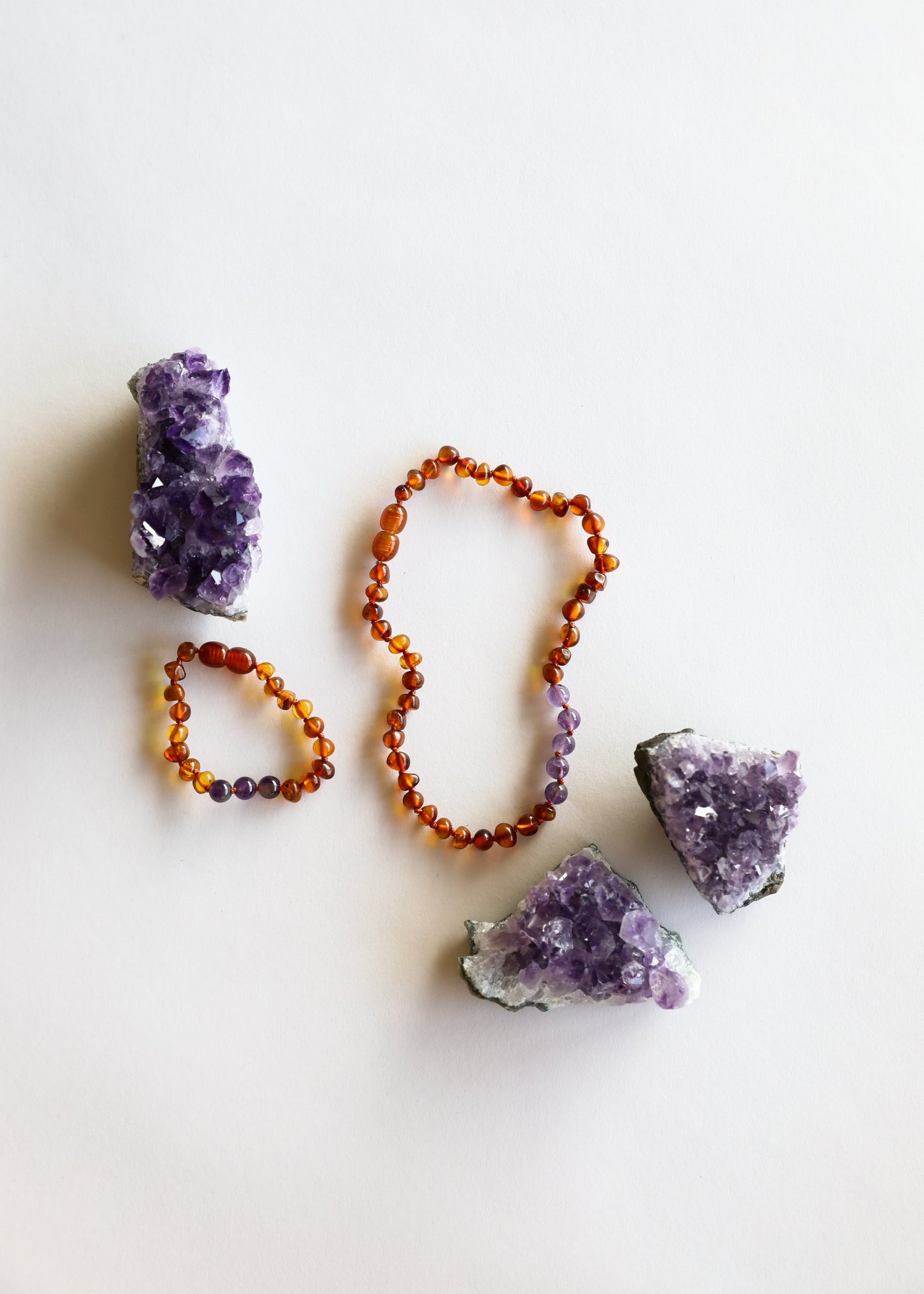 Ambre de la Baltique poli couleur cognac + Améthyste || Collier