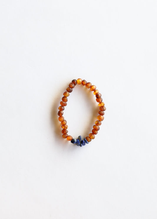 Roher Cognac-Bernstein + Lapislazuli || Elastisches Armband für Erwachsene