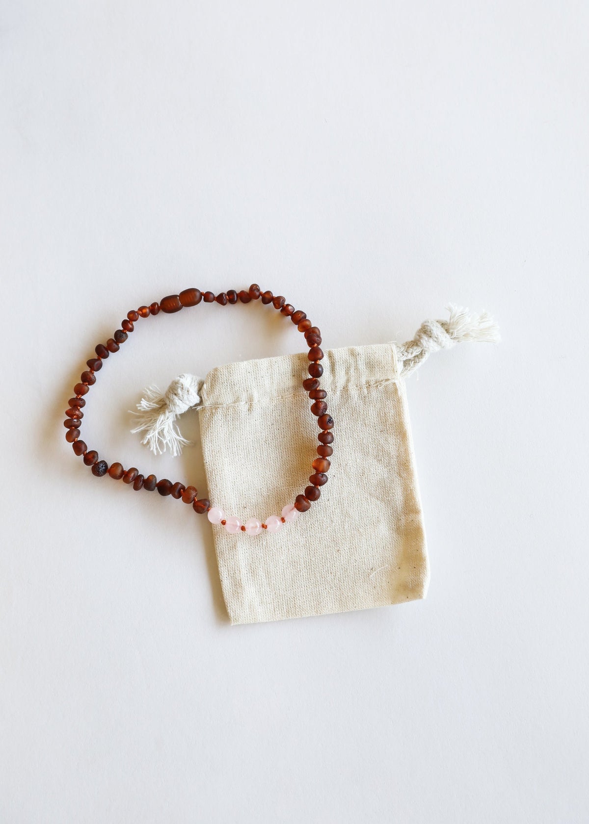 Ambre baltique brut de Cognac + Quartz rose || Parure de collier