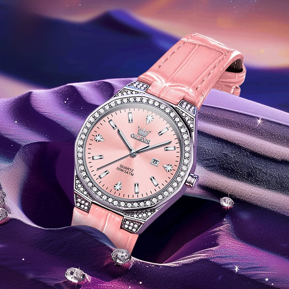 Montre de luxe femme en cuir rose doré avec lunette en cristal