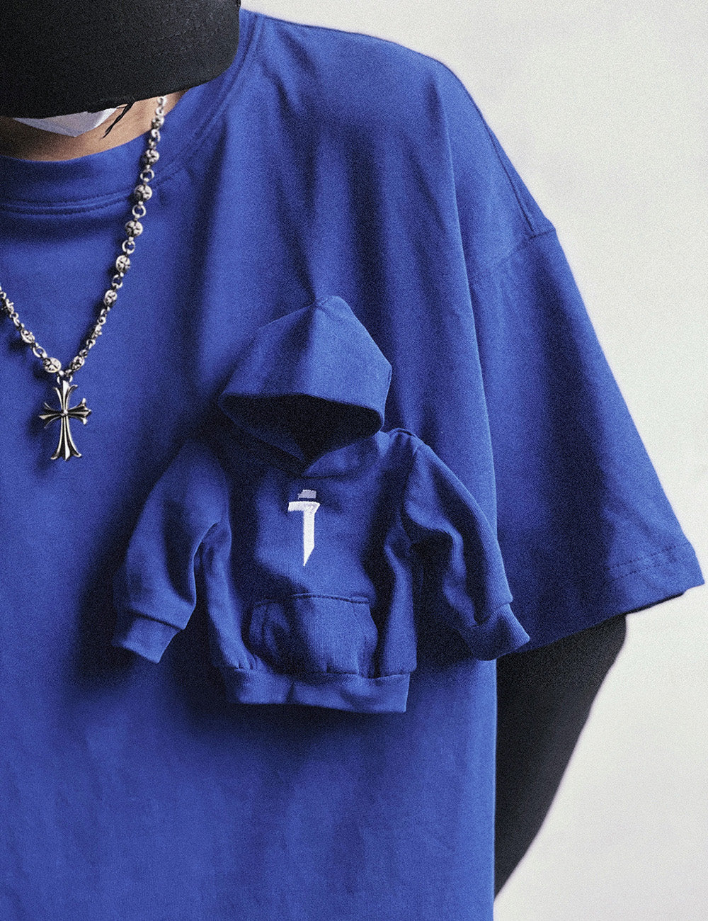 HiT32 Mini-Kapuzen-T-Shirt