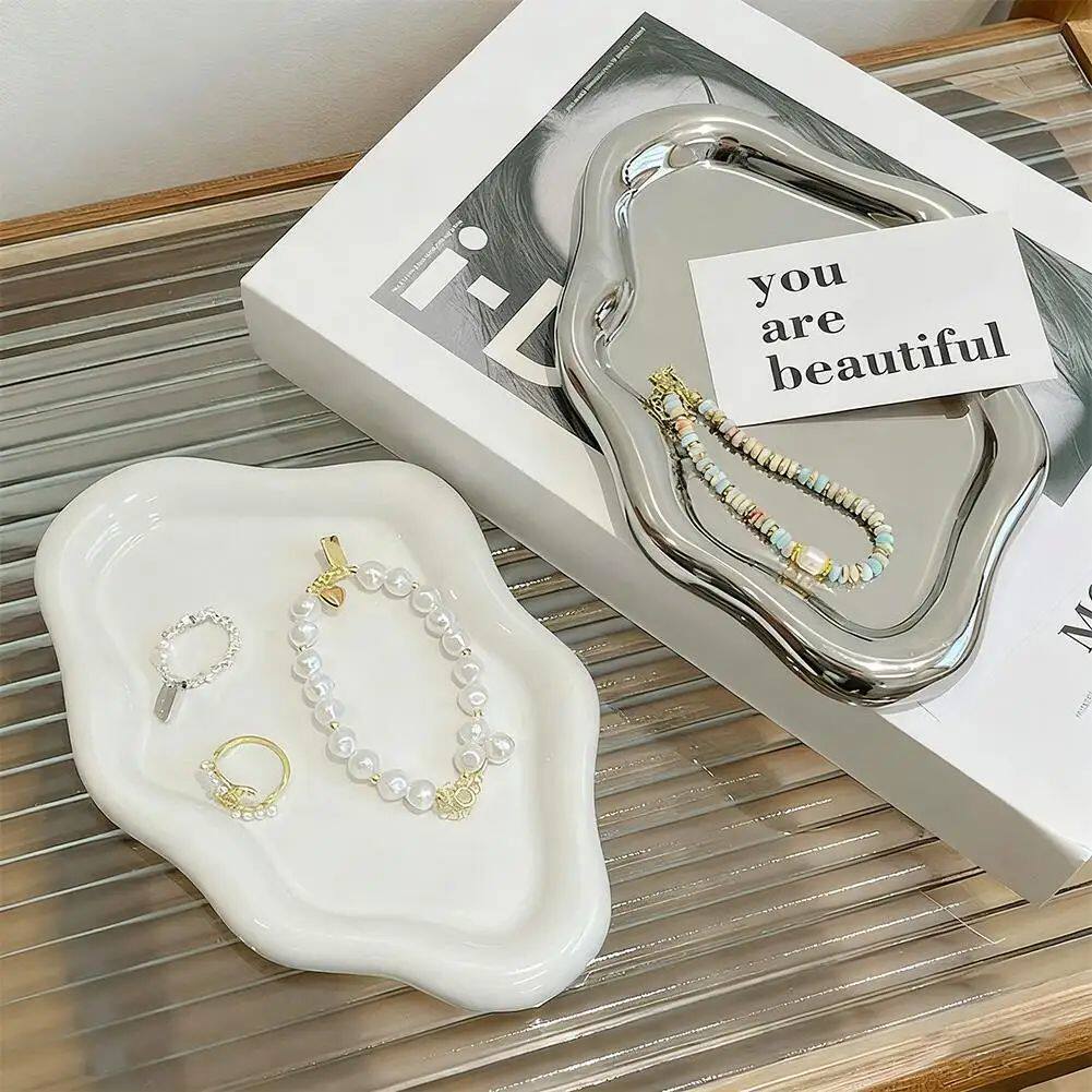 Simple Stylish Cloud Ceramic Jewelry Storage
