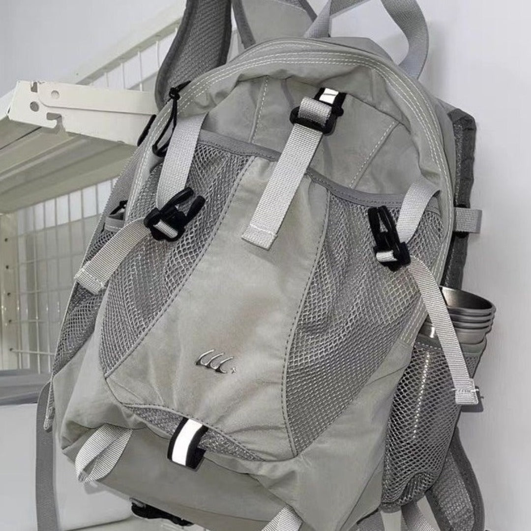 Functional Outdoor Hiking Light Hiking Bag, Picnic Bag Sports Riding Bag, Women's Travel Backpack