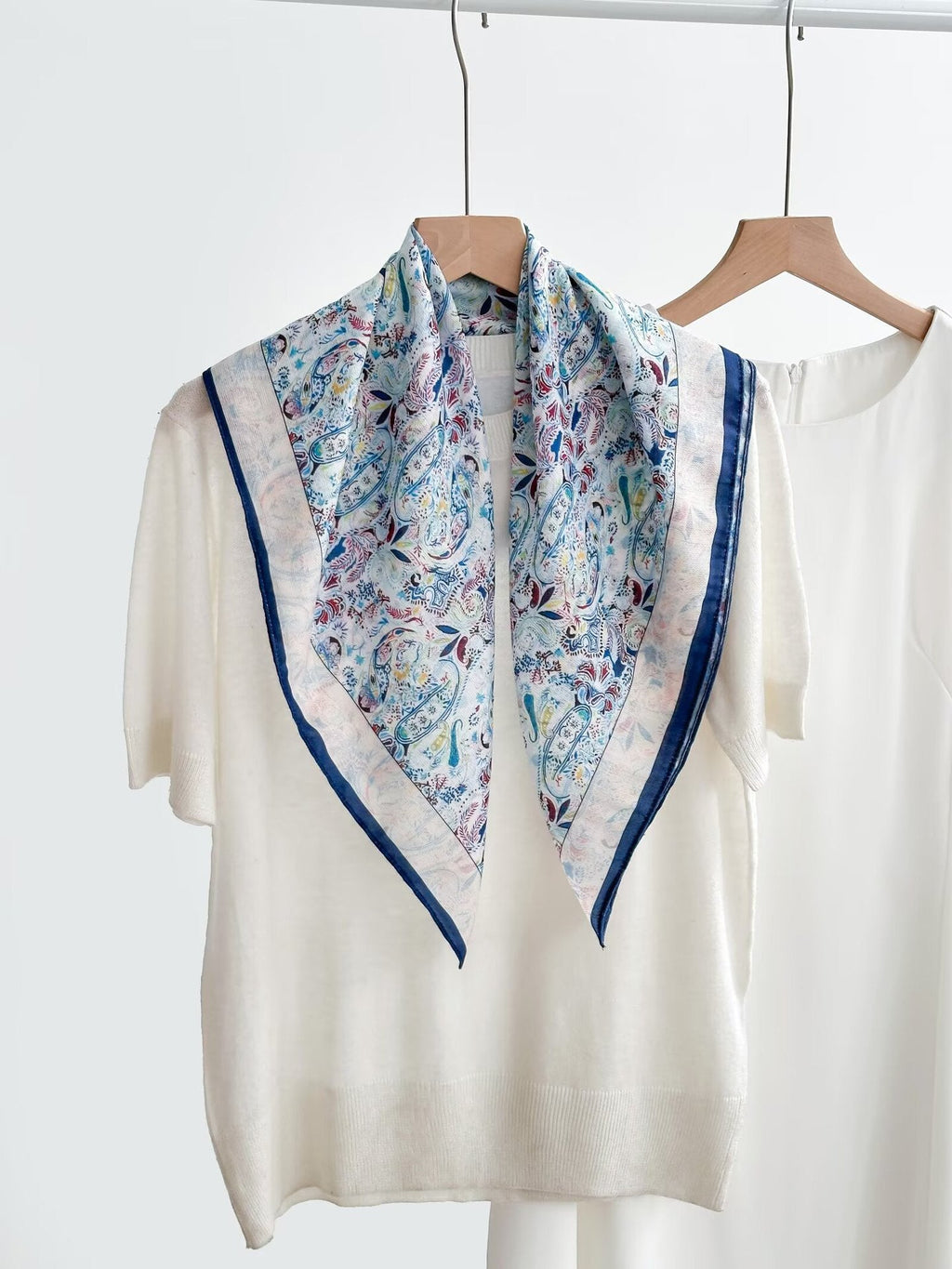 Women's Vintage High-end Outer Silk Scarf
