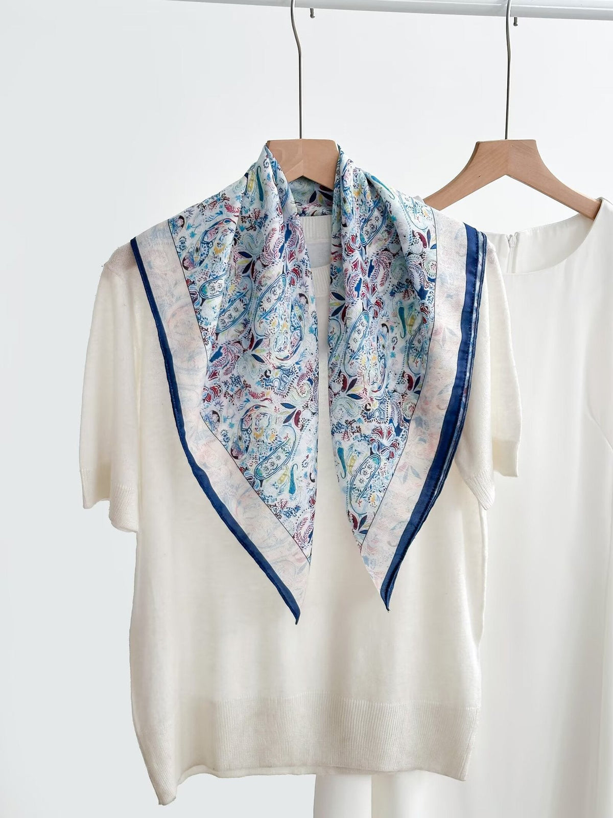 Women's Vintage High-end Outer Silk Scarf