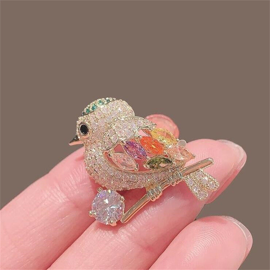Full Diamond Animal Magpie Bird Brooch