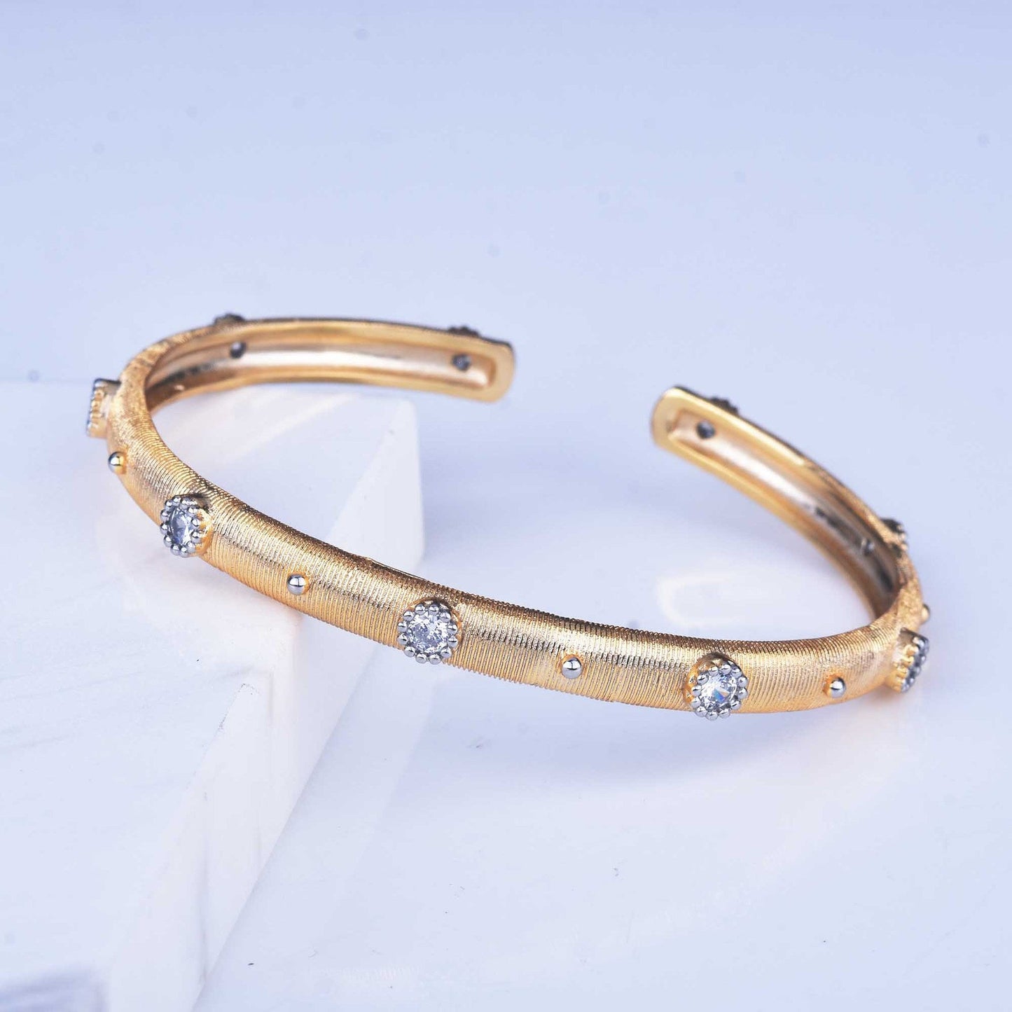 Vintage Brushed Texture Open Cuff Bangle For Women, Gold Tone Clear Tone Simulated Zirconia Star Dot Inlay Light Luxury Daily Commute Hand Jewelry