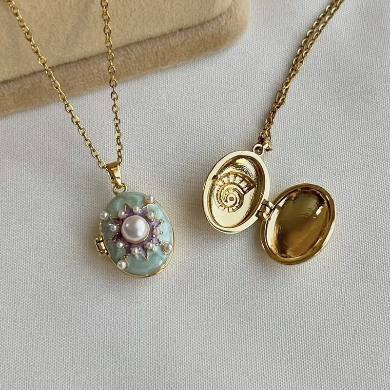 Personality Trend Retro Painted Necklace Pendant