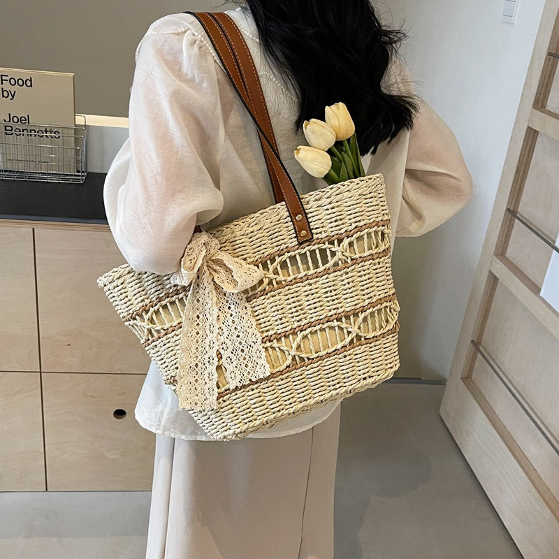 Womens Large-Capacity Stylish Woven Tote For Vacation
