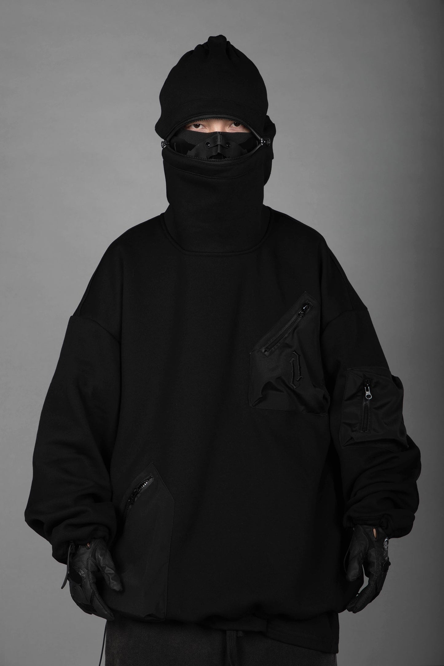 Sweat à capuche utilitaire noir HiH33