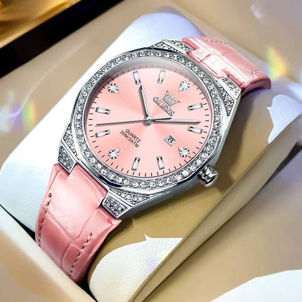 Montre de luxe femme en cuir rose doré avec lunette en cristal