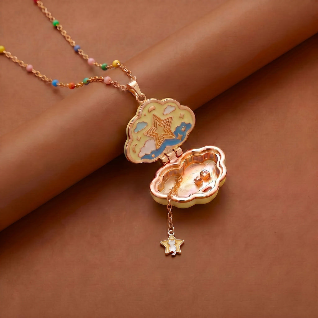 Cloud-shaped Open-and-close Pendant Necklace