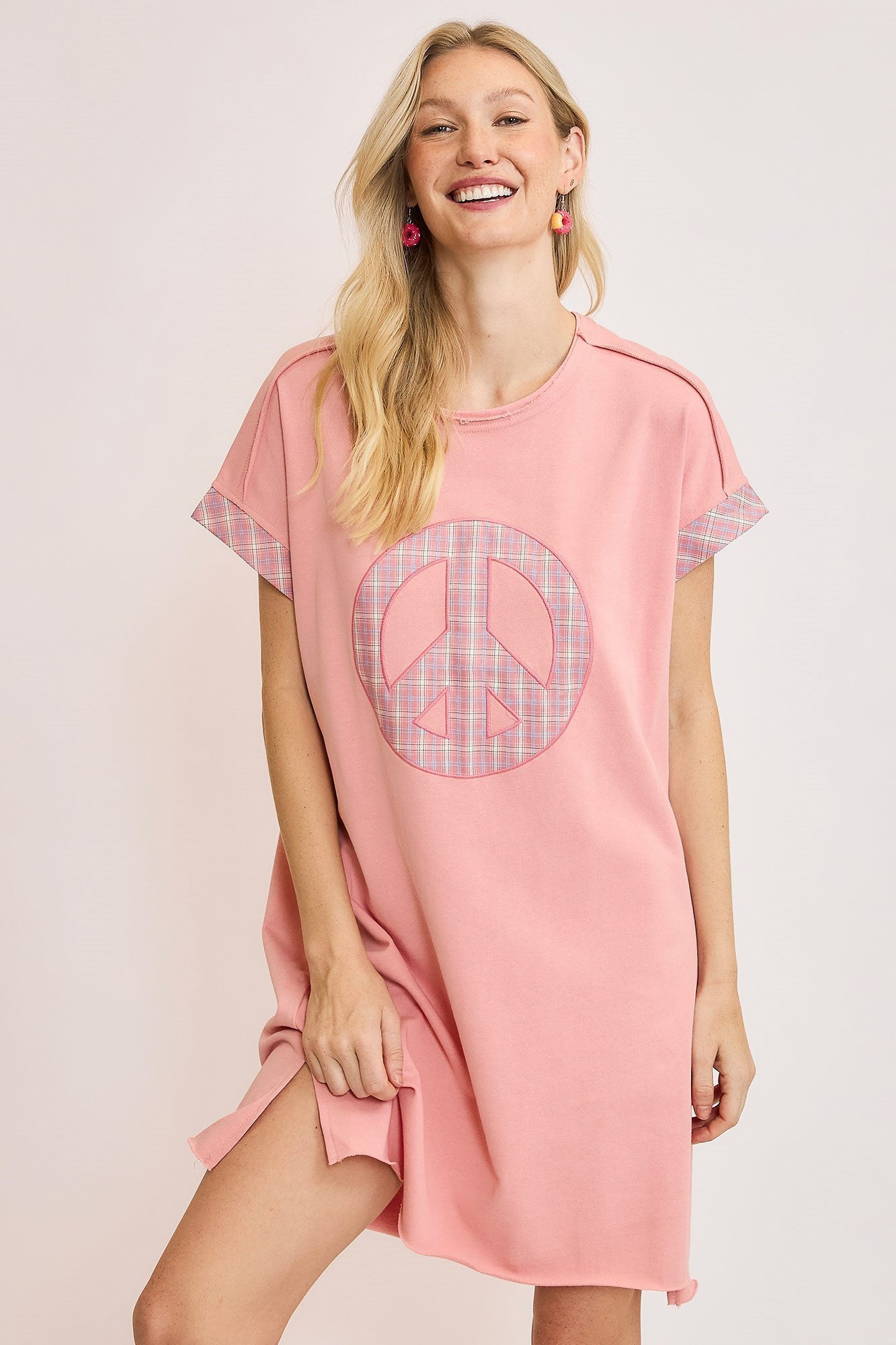 Peace Plaid Applique Short Sleeve Mini Dress For Women – Trendy and Comfortable Mini Dress with Applique Detailing and Chic Plaid Pattern