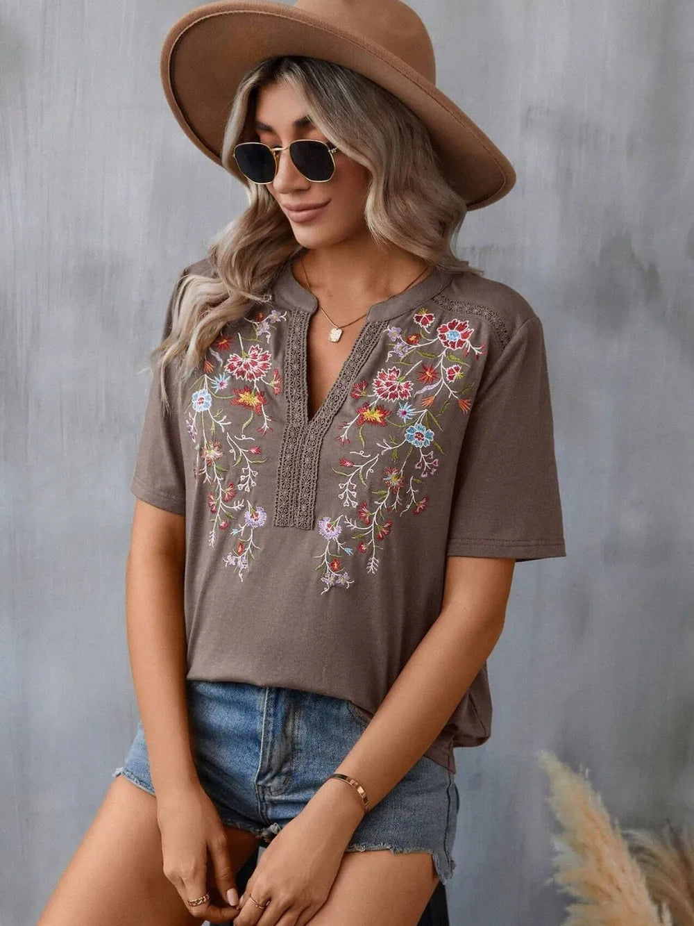 Women's Floral Embroidered Notched V-Neck T-Shirt – Short Sleeve Boho Lace Trim Top