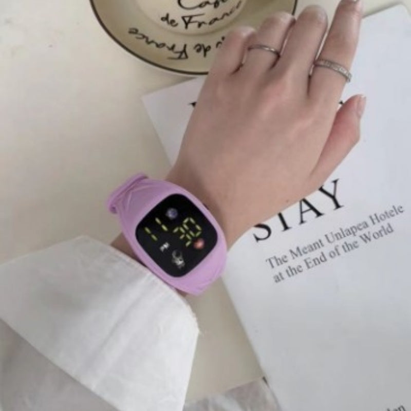 Cool Stylish And Minimalist Smart Electronic Watch For Boys And Girls