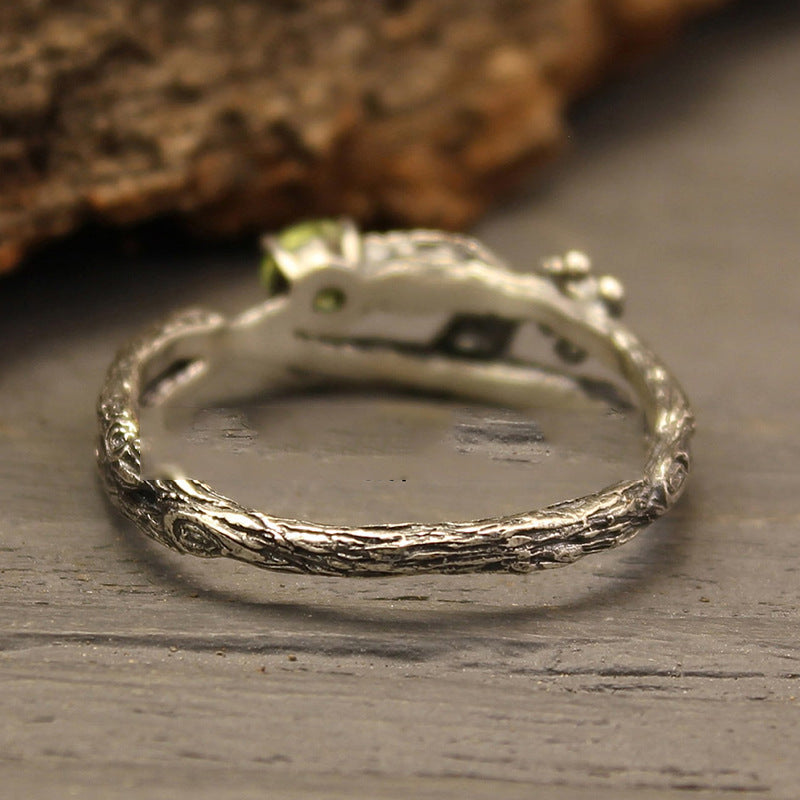 Retro-style Fashion Ring In Antique Silver Finish With Branch-like Design And Zircon Inlay