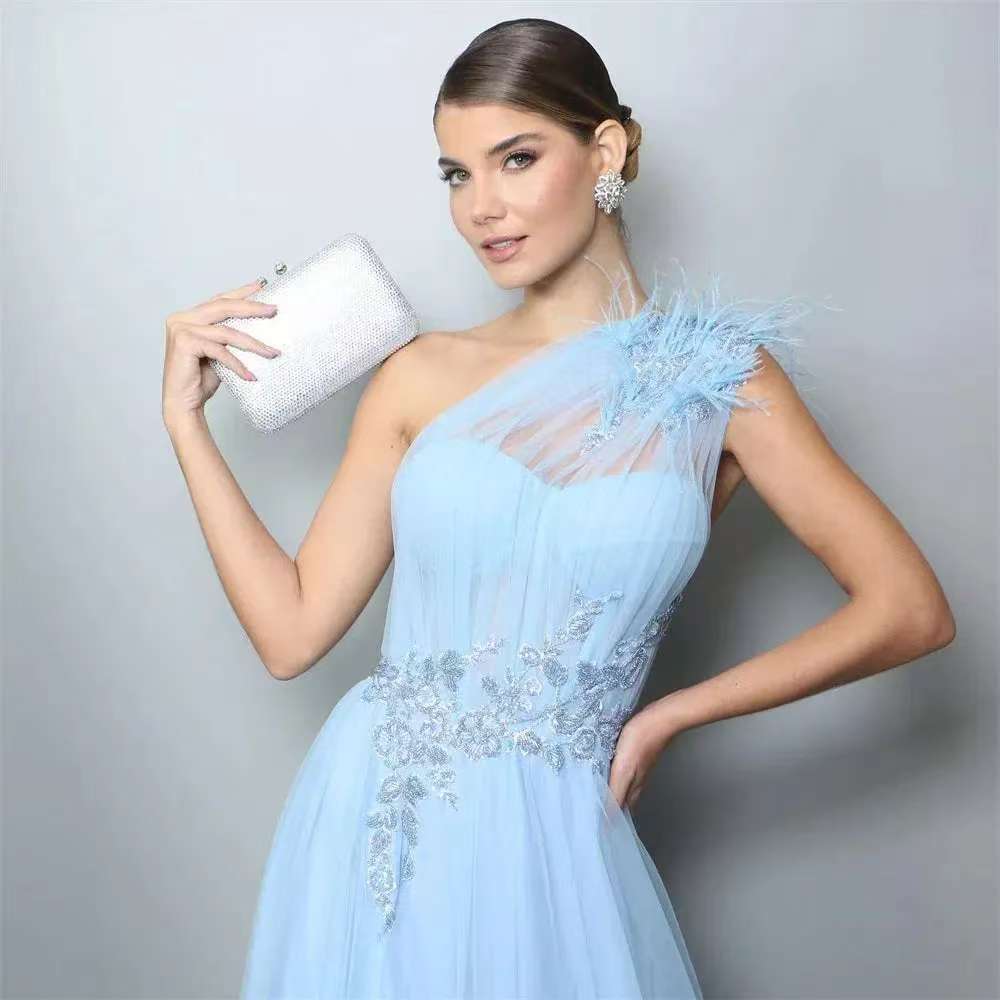 Blue One-shoulder Feather Wedding Dress