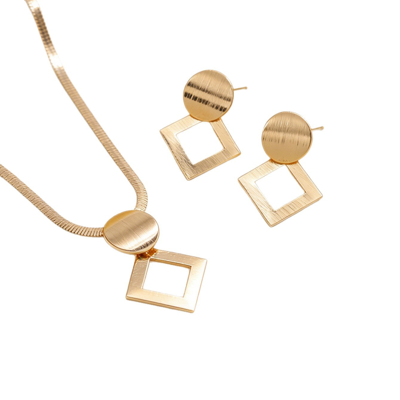 Cross-border European American Geometric Square Pendant Jewelry Set, French Vintage Unique Premium Texture Matching Necklace & Earrings For Women