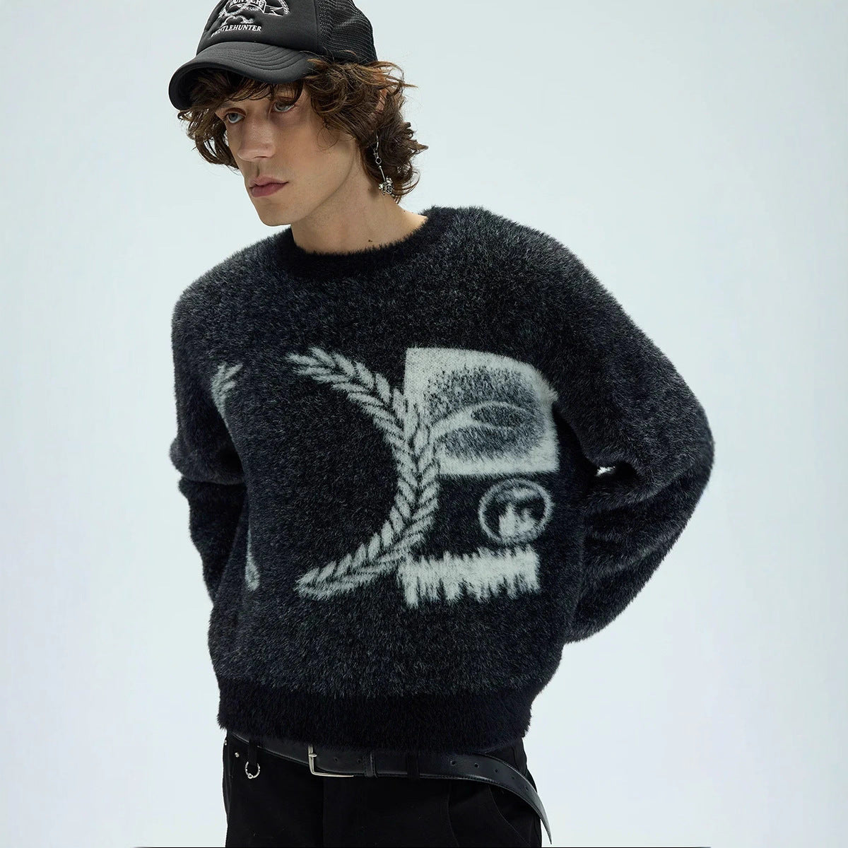 Mens American-style Cartoon Knitted Plush Color-block Crew-neck Sweater