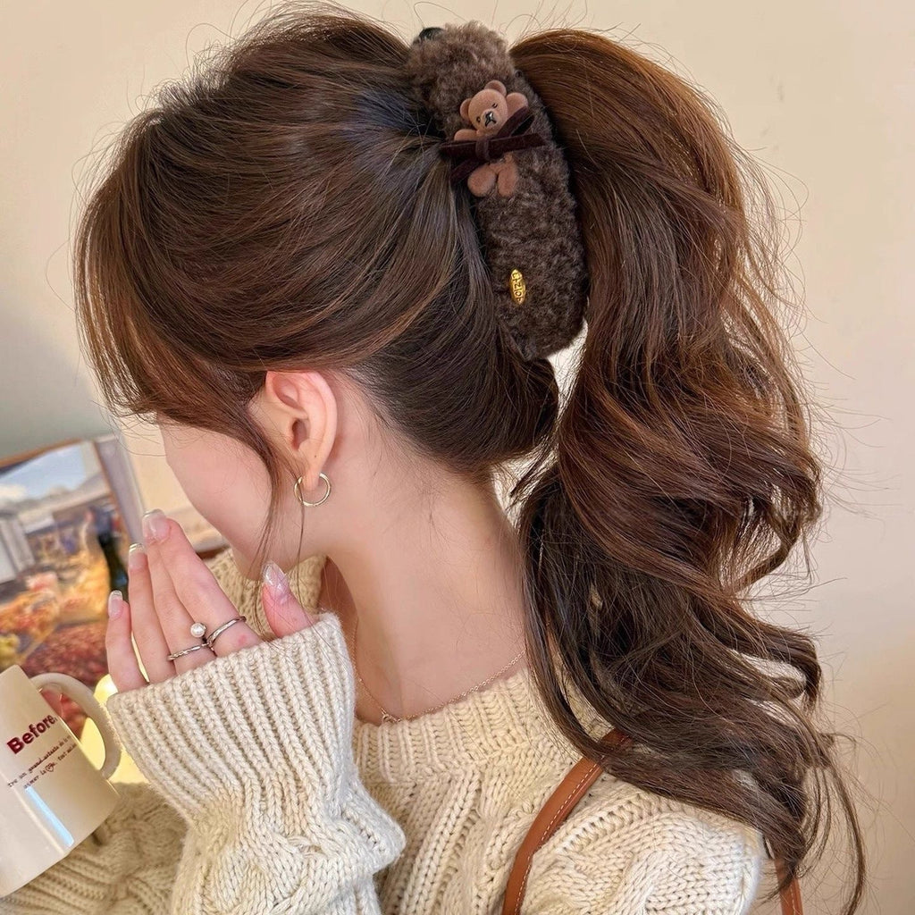 Elegant Sophisticated Bun-style Ponytail Clip For The Back Of The Head