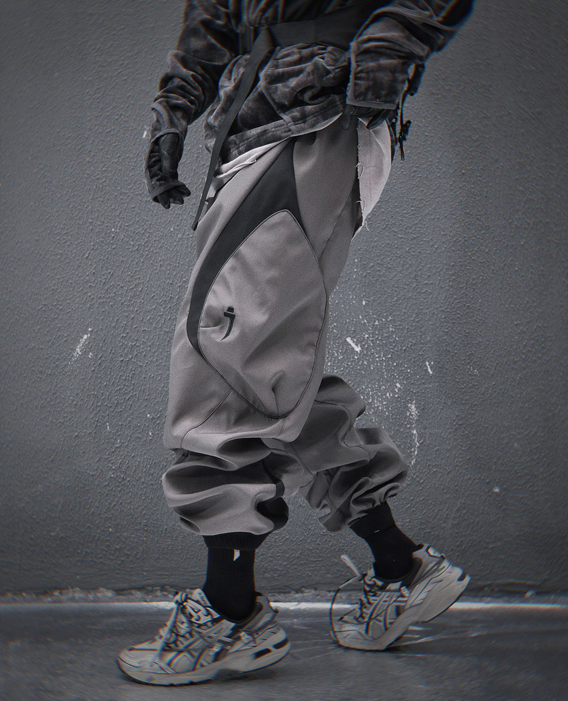 HiP44 Grey Alien Tech Joggers