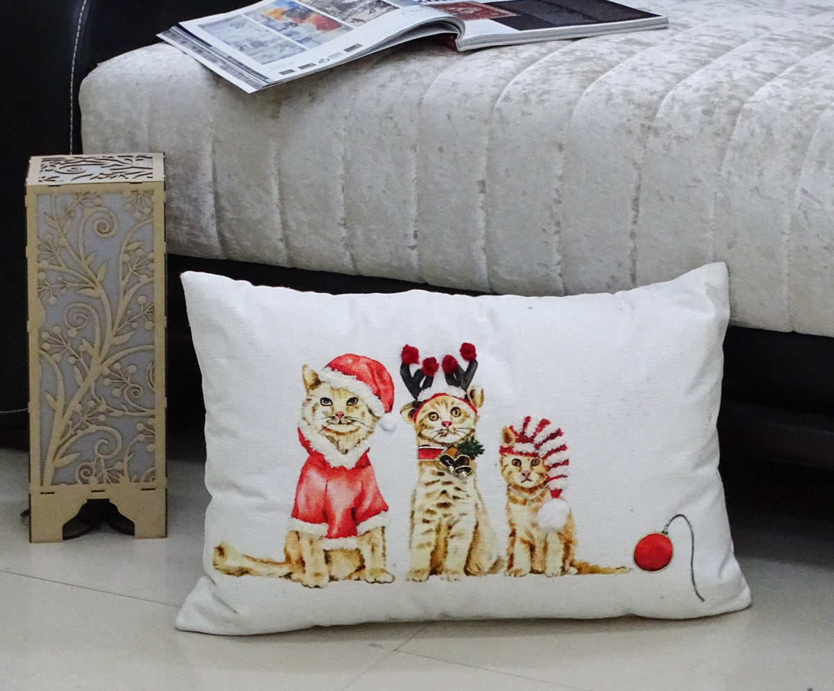 Vibhsa Christmas Throw Pillow for couch 14"x 20"