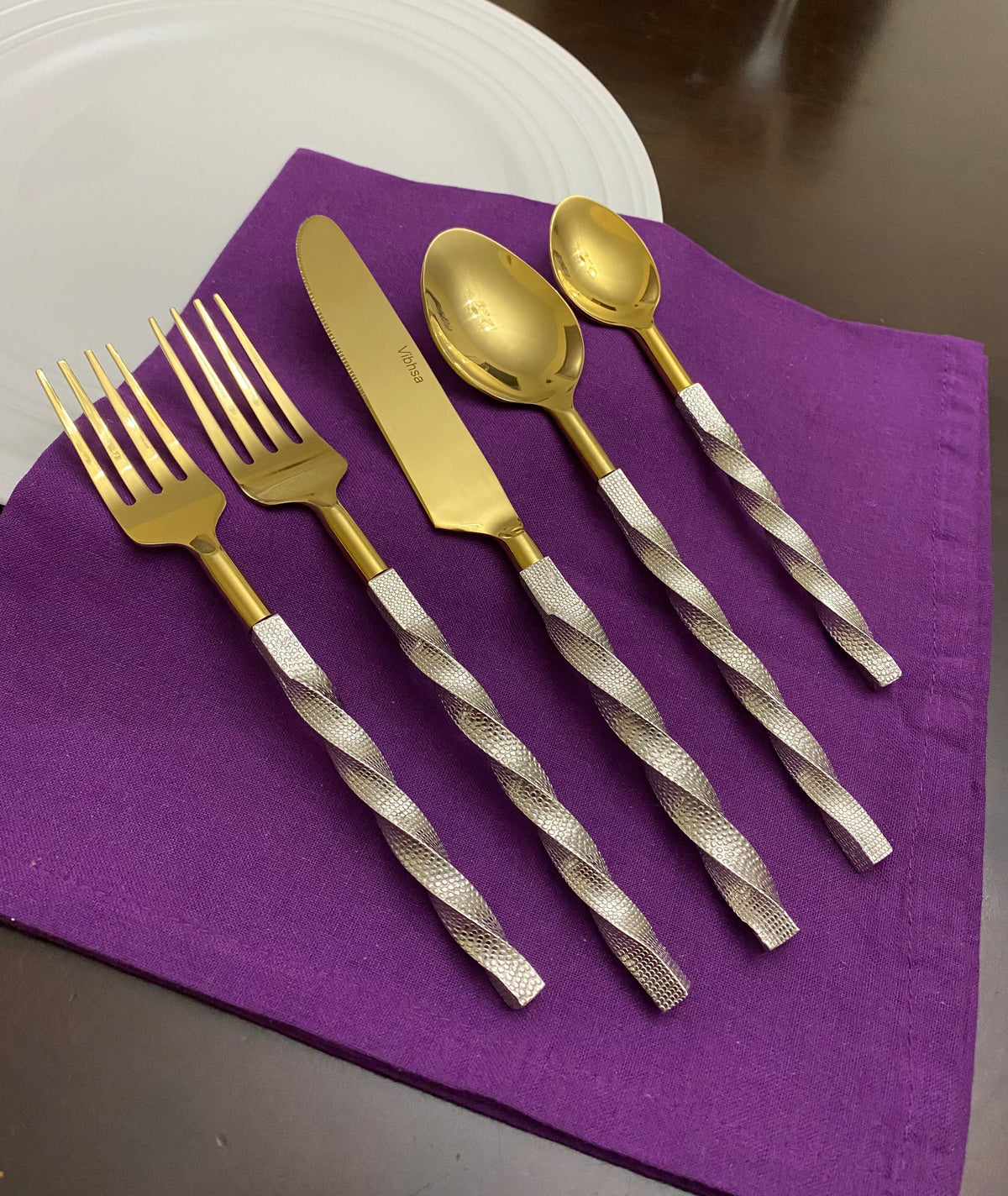Gold Stainless Steel Flatware Set of 5 PC (Twisted)