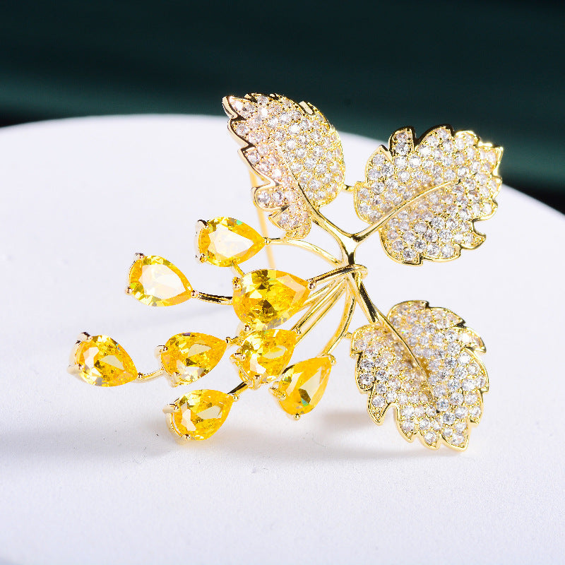 Fashionable And Elegant Grape Brooch Creative And Minimalist Pin