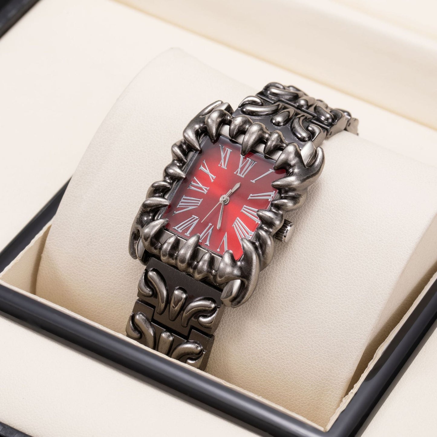 European And American Style Retro Personalized Embossed Irregular Shaped Pointed Claw Mens Watch