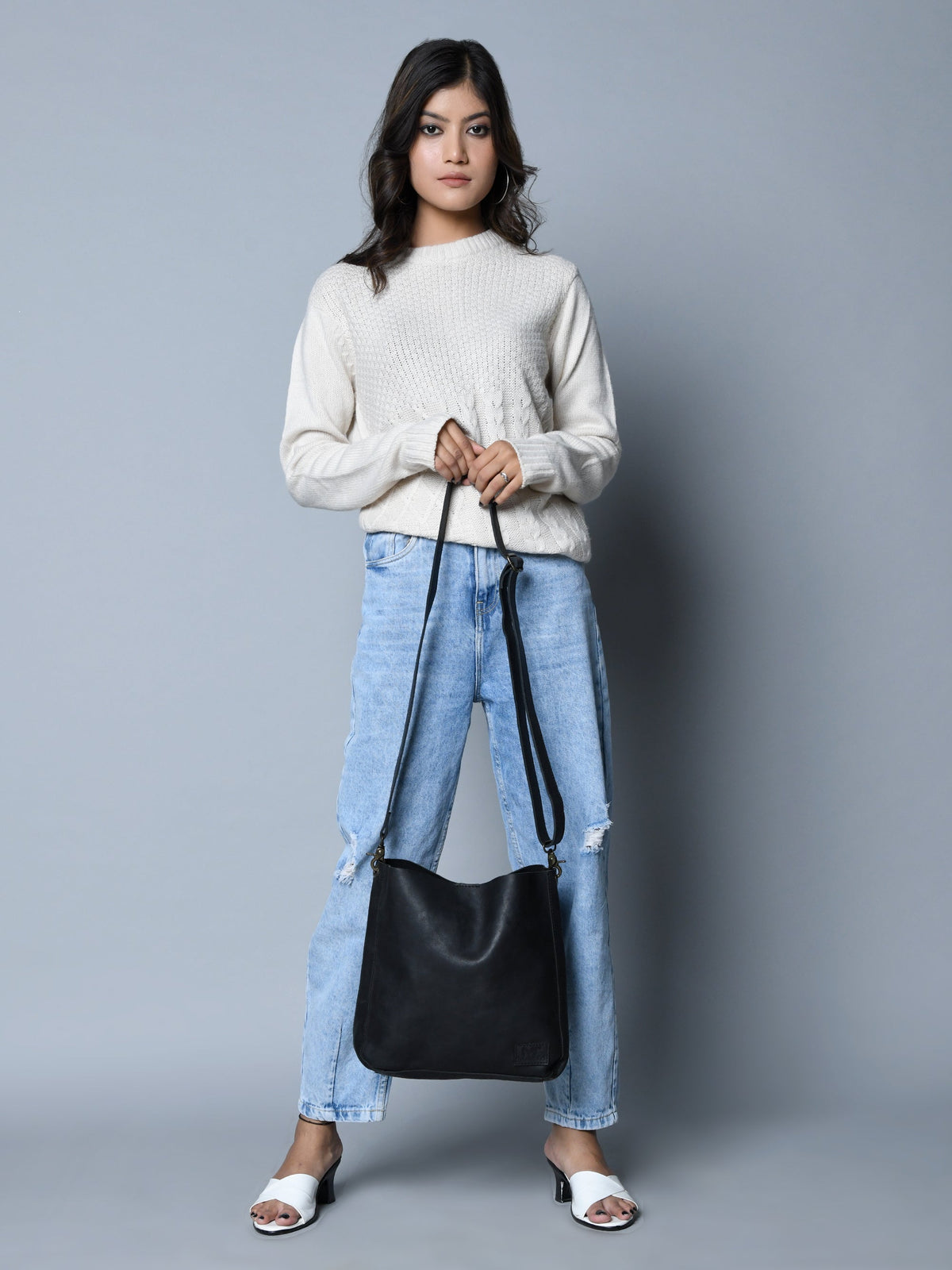 Serenity Everyday Crossbody Sling, Schwarz