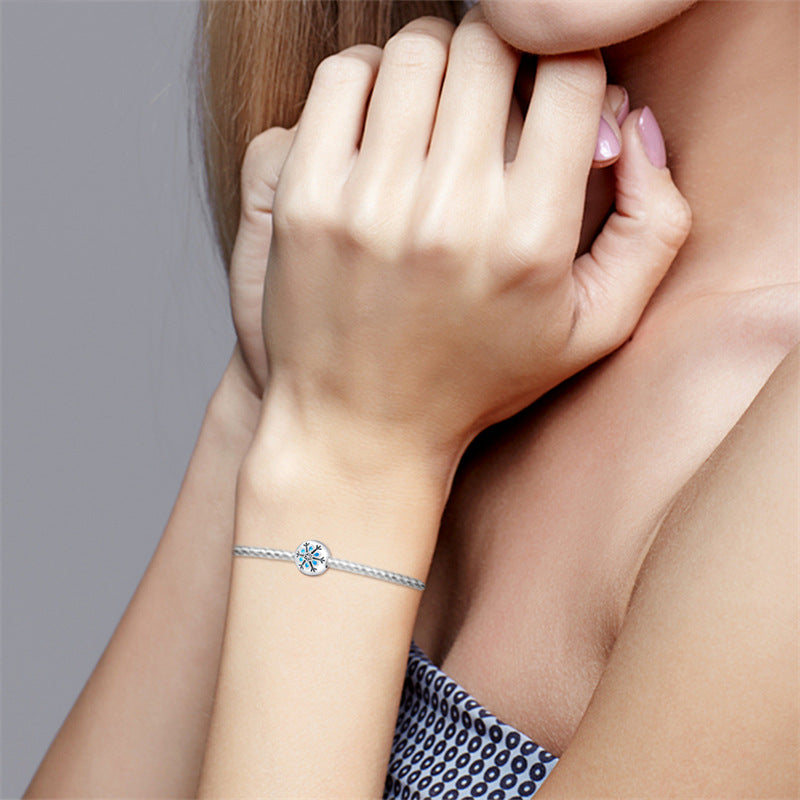 Simple And Versatile Bracelet Accessories With A Secure Clasp Bead