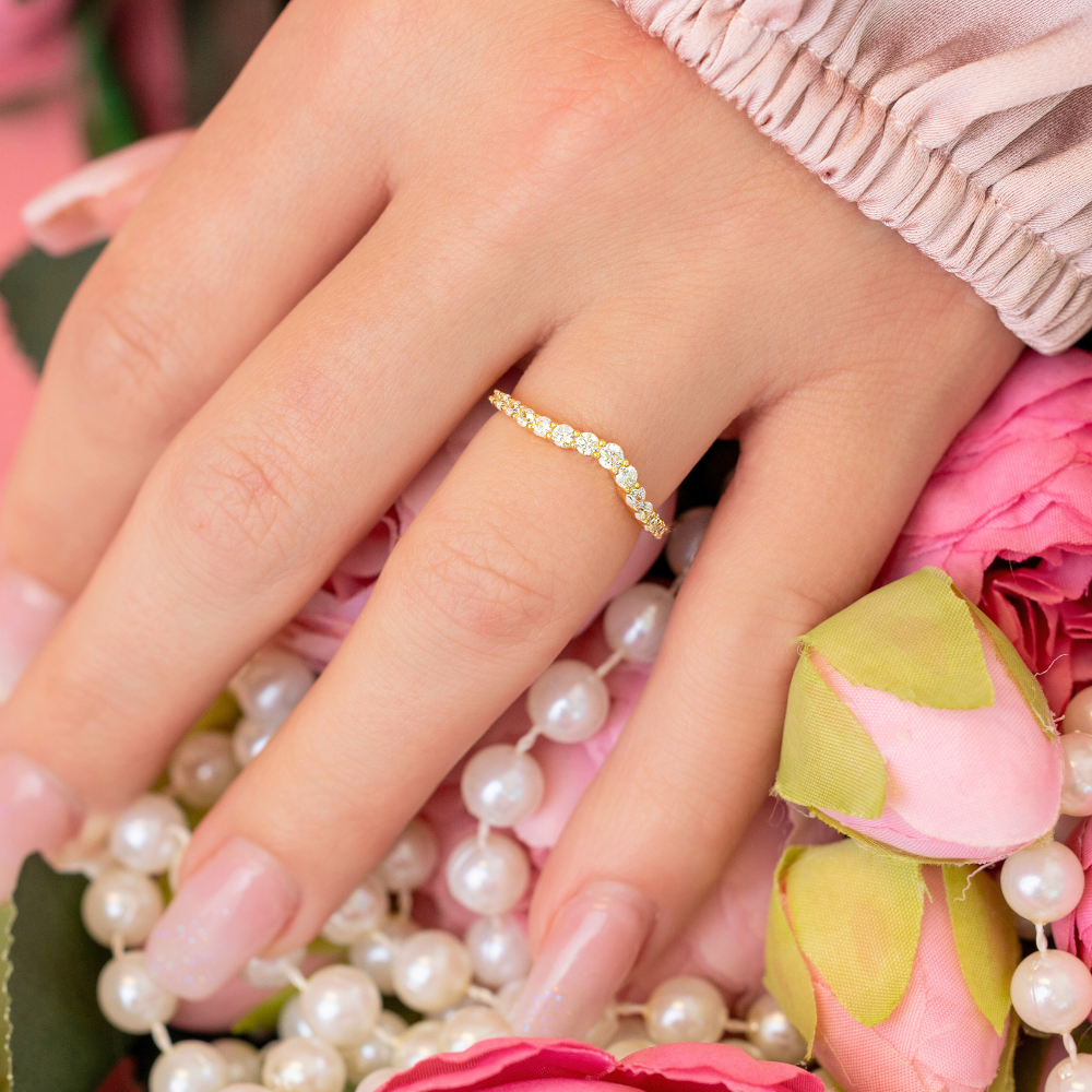 Bague Gloria Empilable en Or - La Superstar Parfaitement Empilable !