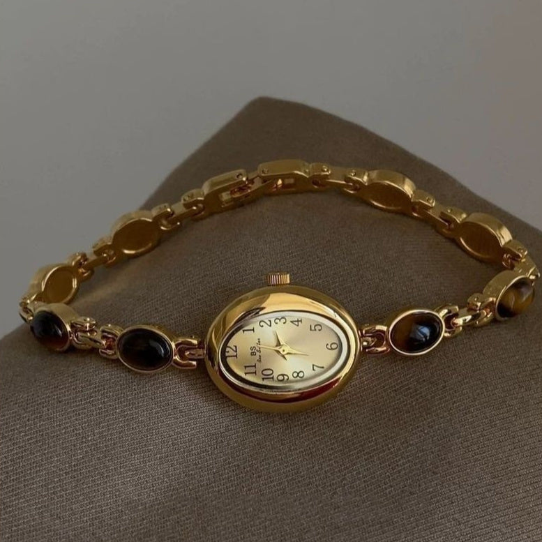 Creative Vintage-style Fashion Watch For Women