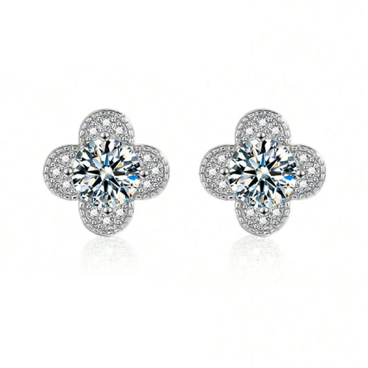 Boucles d'oreilles clous trèfle à quatre feuilles en argent sterling 925 avec moissanite 2 carats pour femme