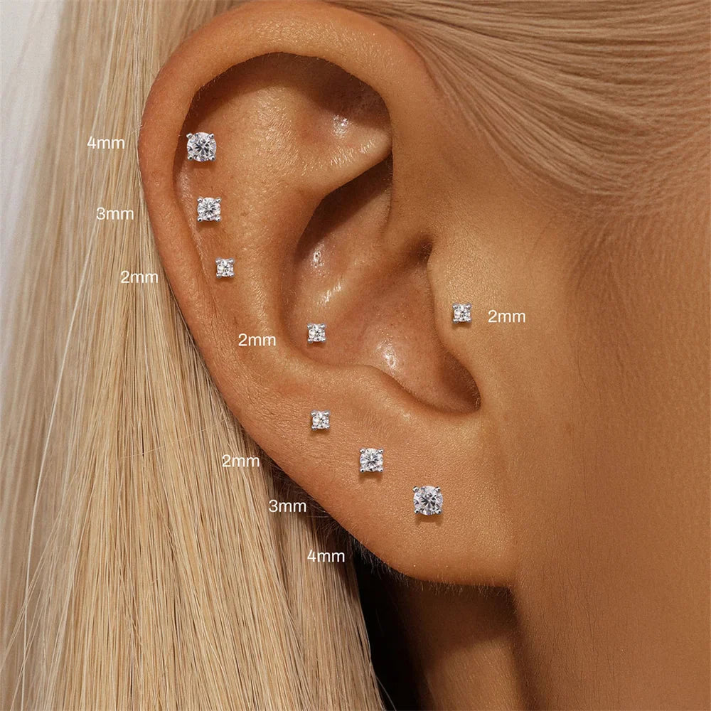 Ohrstecker für Damen aus 925er Sterlingsilber mit Mini-Moissanit-Vierkrappenfassung