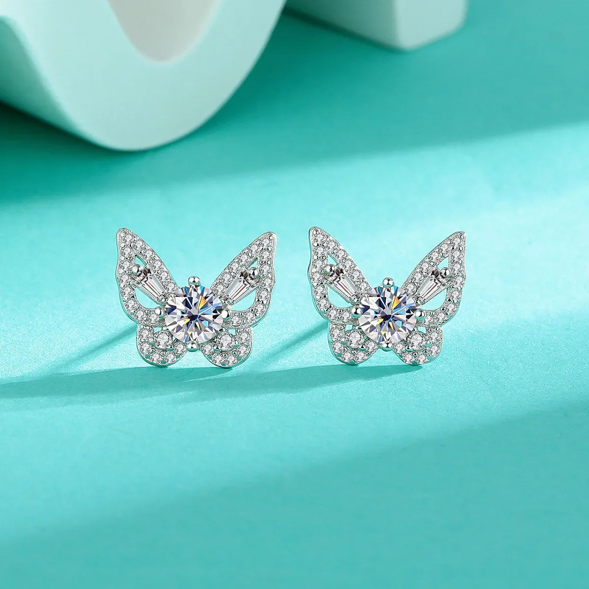 Boucles d'oreilles clous papillon en argent sterling 925 et moissanite, cadeau romantique pour femme