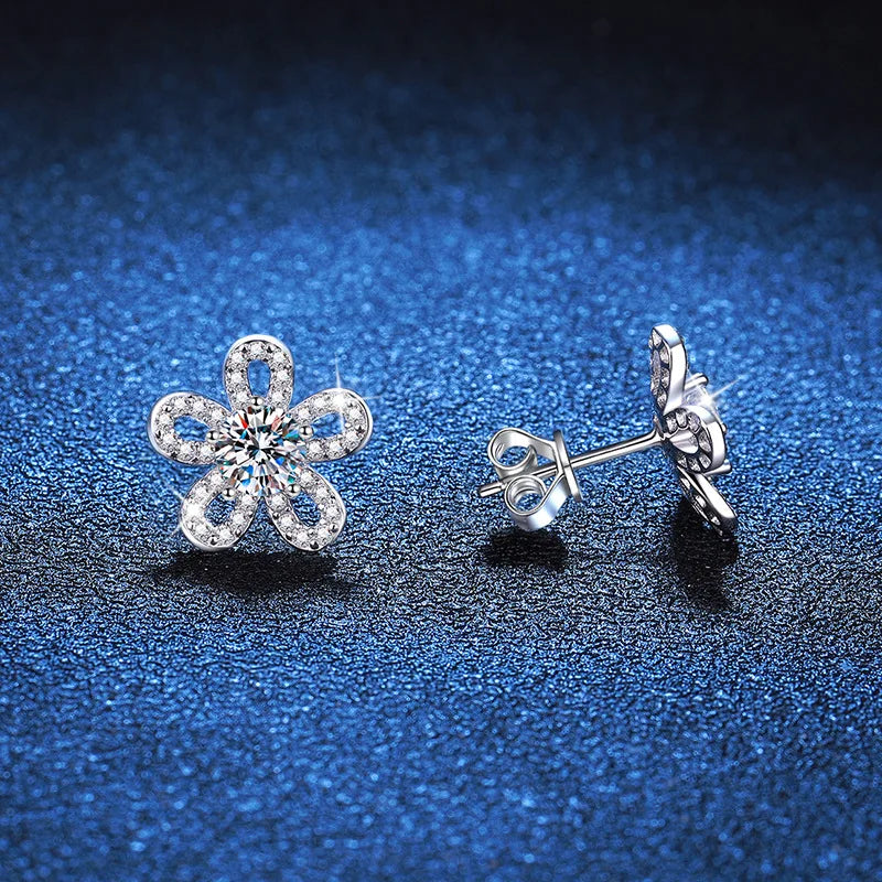 925 Sterling Silver Moissanite Stud Earrings 0.5ct x2 Five-Leaf Flower