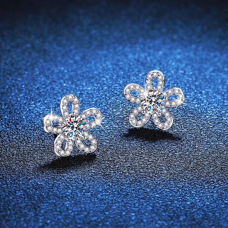 925 Sterling Silver Moissanite Stud Earrings 0.5ct x2 Five-Leaf Flower