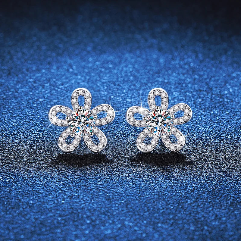925 Sterling Silver Moissanite Stud Earrings 0.5ct x2 Five-Leaf Flower