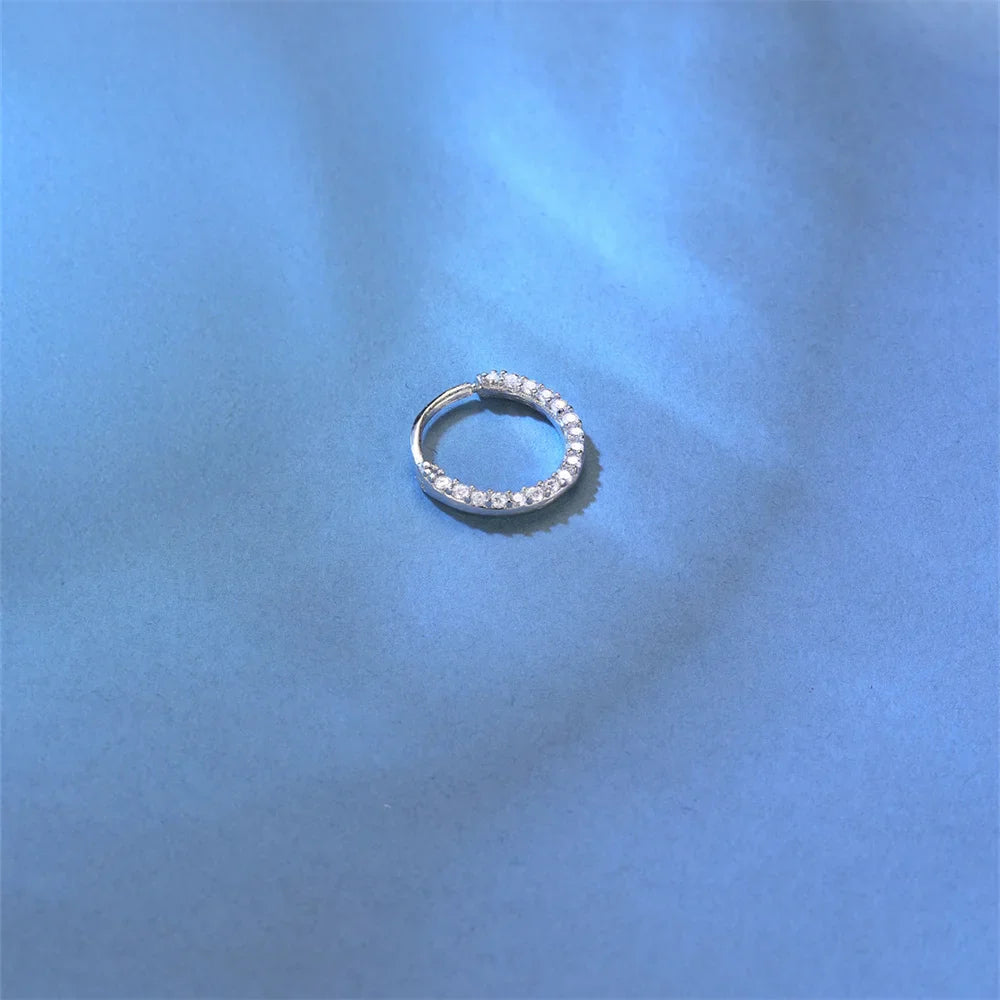 Clous d'oreilles en argent sterling 925 avec moissanite, à vis, quatre griffes, petits bijoux classiques et tendance