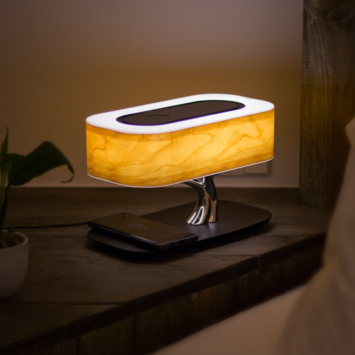Creative Tree Lamp Bluetooth Speaker Bedside Light With Wireless Charging