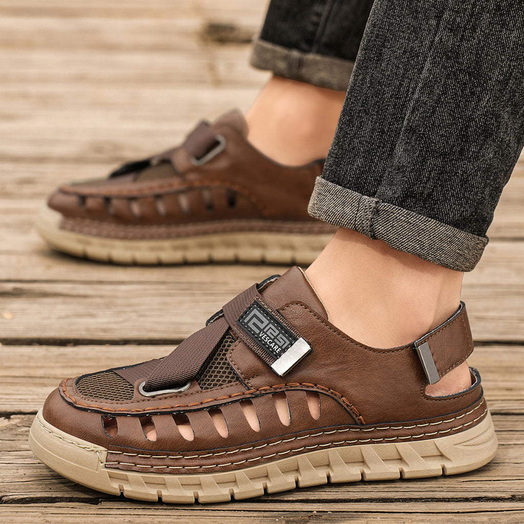 Trendy Outdoor Men's Closed Toe Beach Sandals, Hollow Sweat-Wicking Breathable Slip-On Soft Sole Clogs For Summer