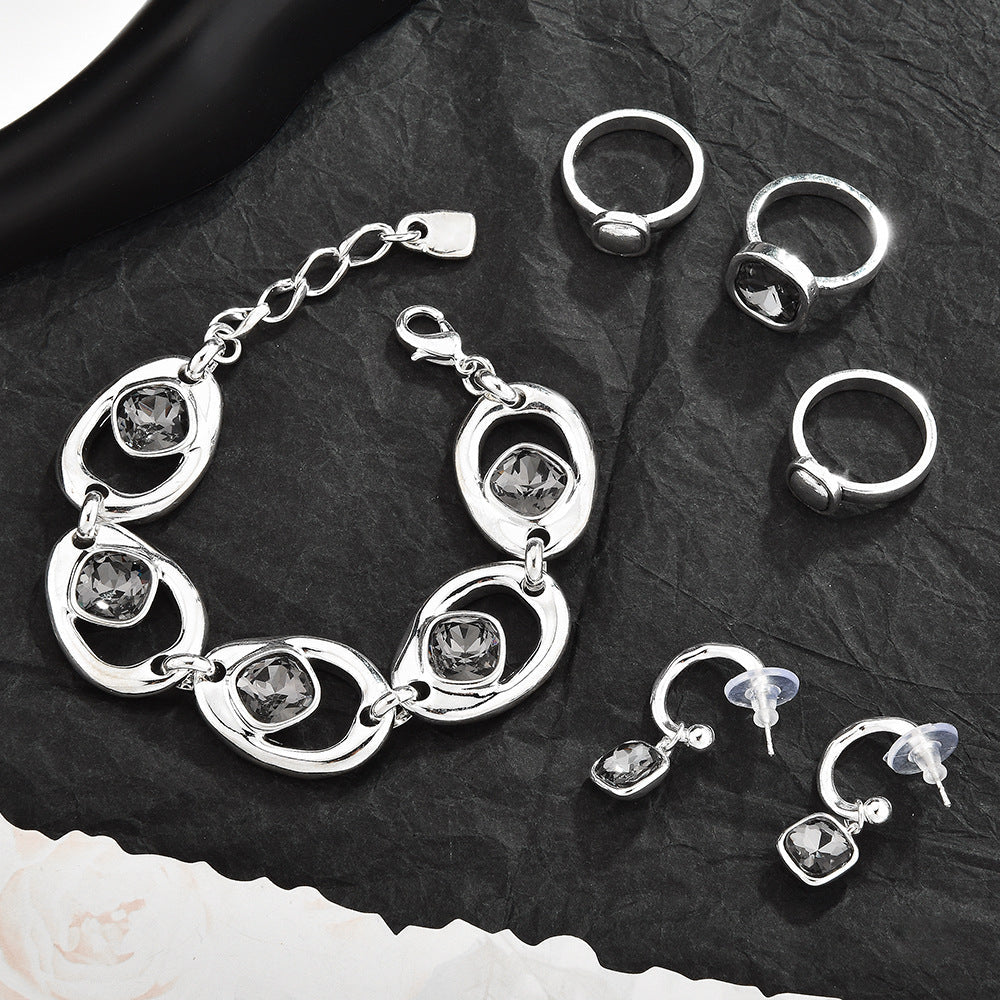 Hollow Geometric Black Crystal Jewelry Set For Women, Adjustable Bracelet Ring Earrings 3Pcs Matching Set, Minimal Cool Fashion Jewelry