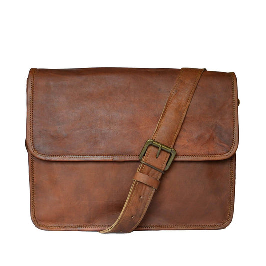 Le Sac bandoulière à rabat
