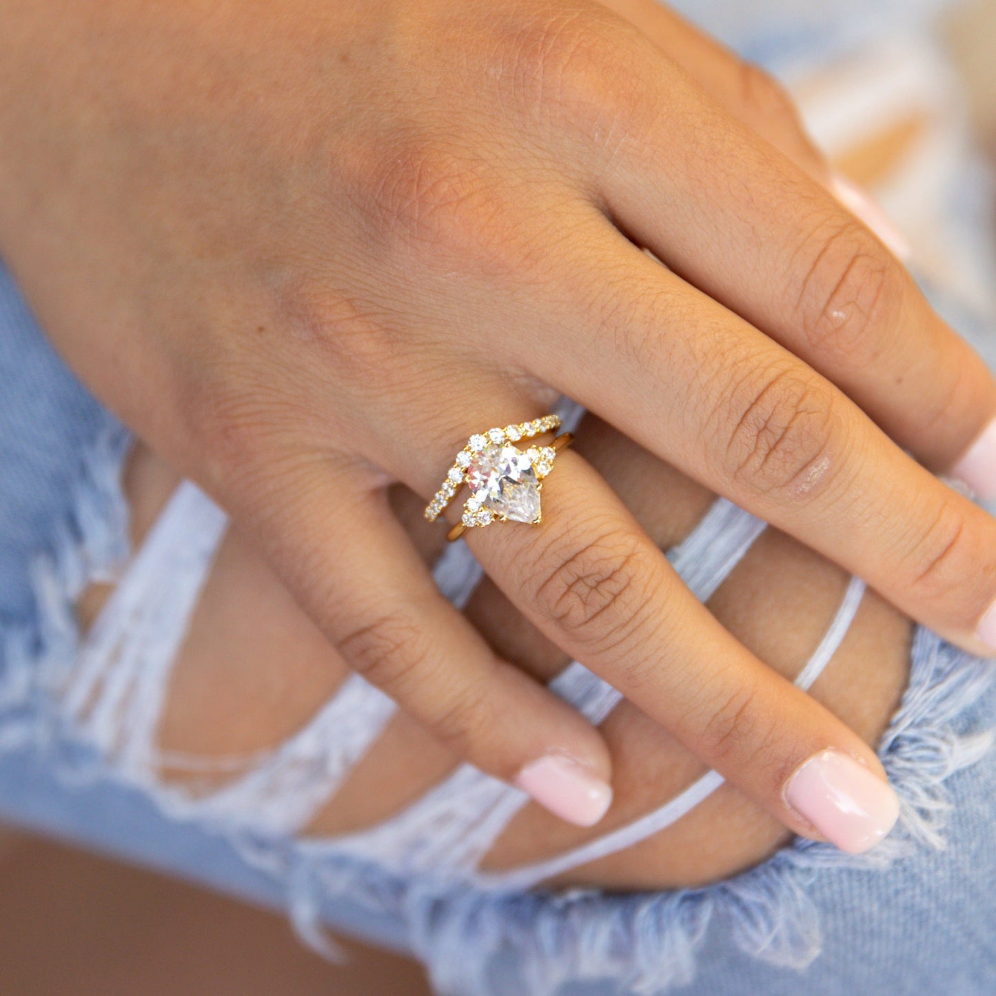 Bague Gloria Empilable en Or - La Superstar Parfaitement Empilable !