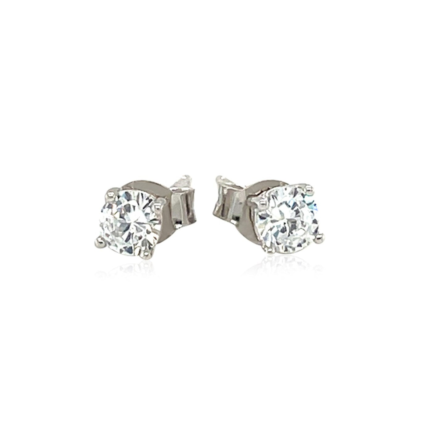 Boucles d'oreilles clous en argent sterling avec zircons cubiques blancs facettés (4 mm)