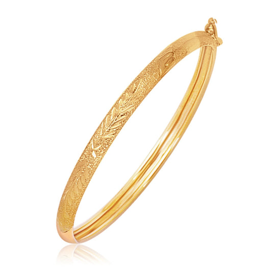 14 Karat Gelbgold Diamantschliff Motiv gewölbter Kinderarmreif