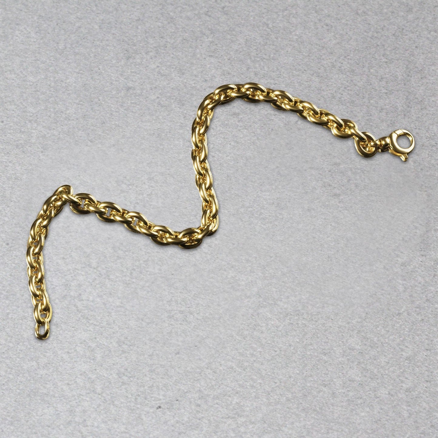 Armband aus 14 Karat Gelbgold mit polierten ovalen Gliedern