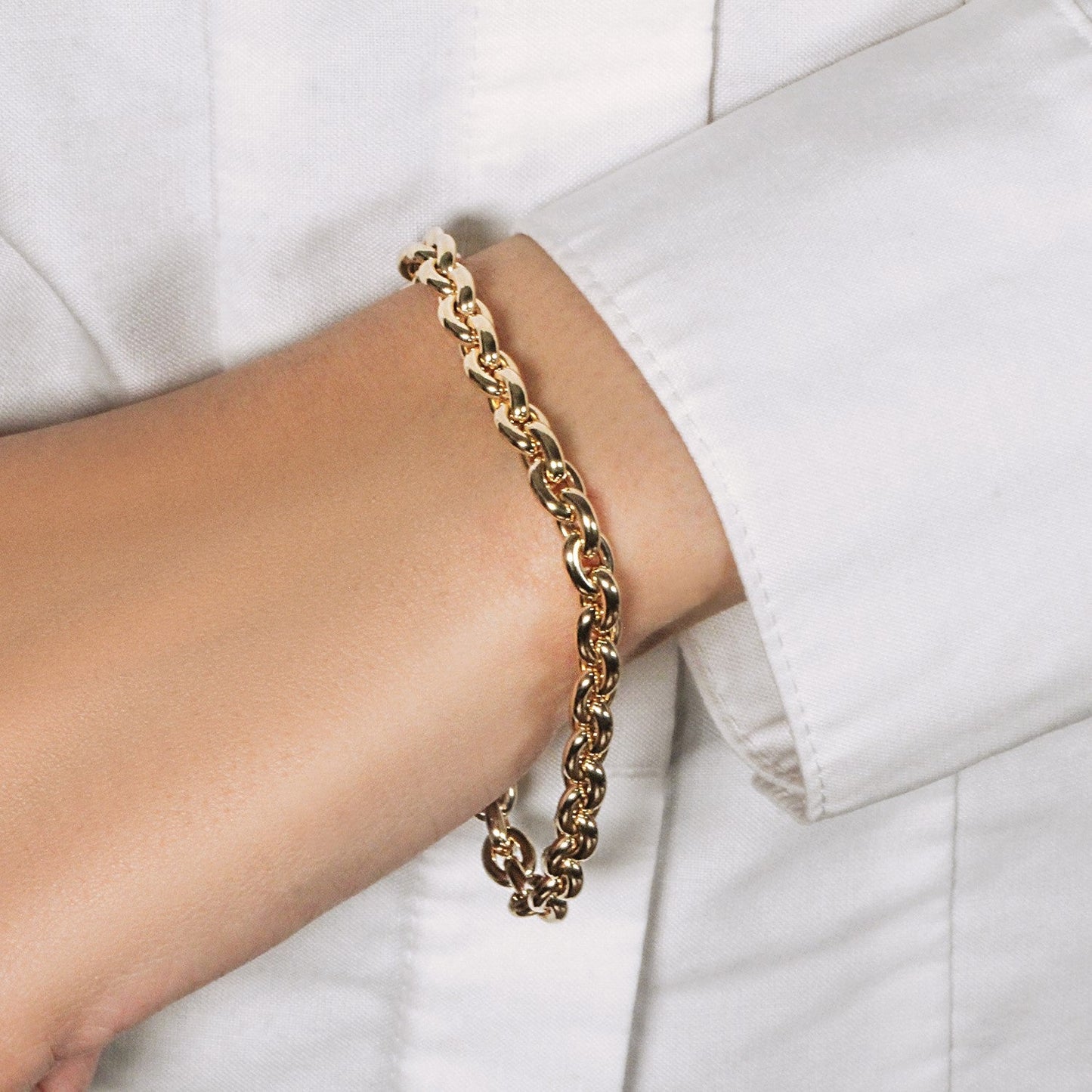 Armband aus 14 Karat Gelbgold mit polierten ovalen Gliedern