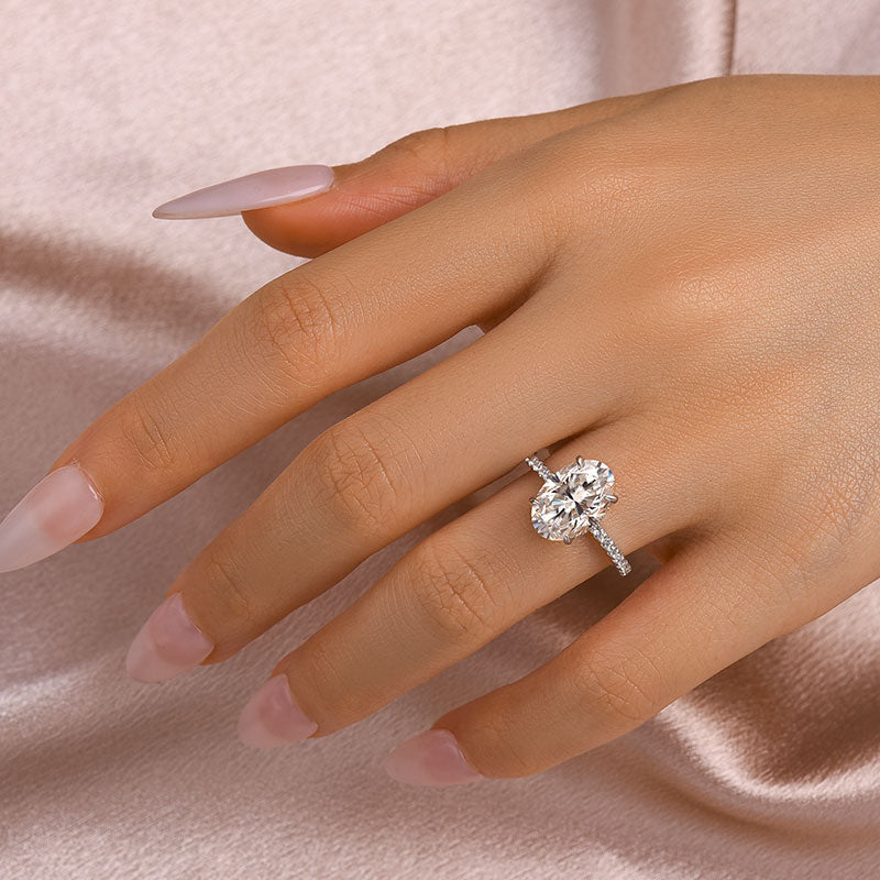 Moissanit 4,0 Karat Pavé-Verlobungsringe mit ovalem Schliff für Damen